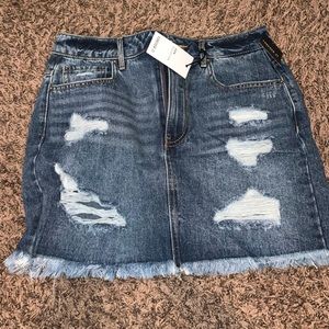 Women’s Jean Skirt with rips - Forever 21